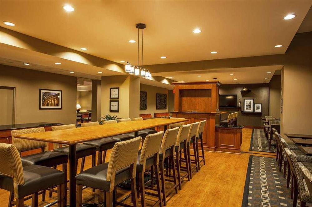 Hampton Inn New York - Laguardia Airport Restaurang bild