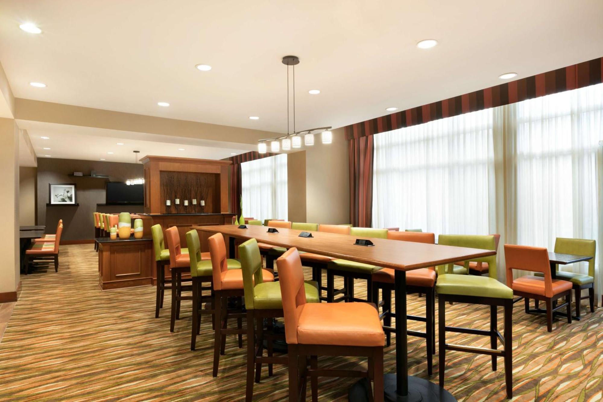 Hampton Inn New York - Laguardia Airport Exteriör bild