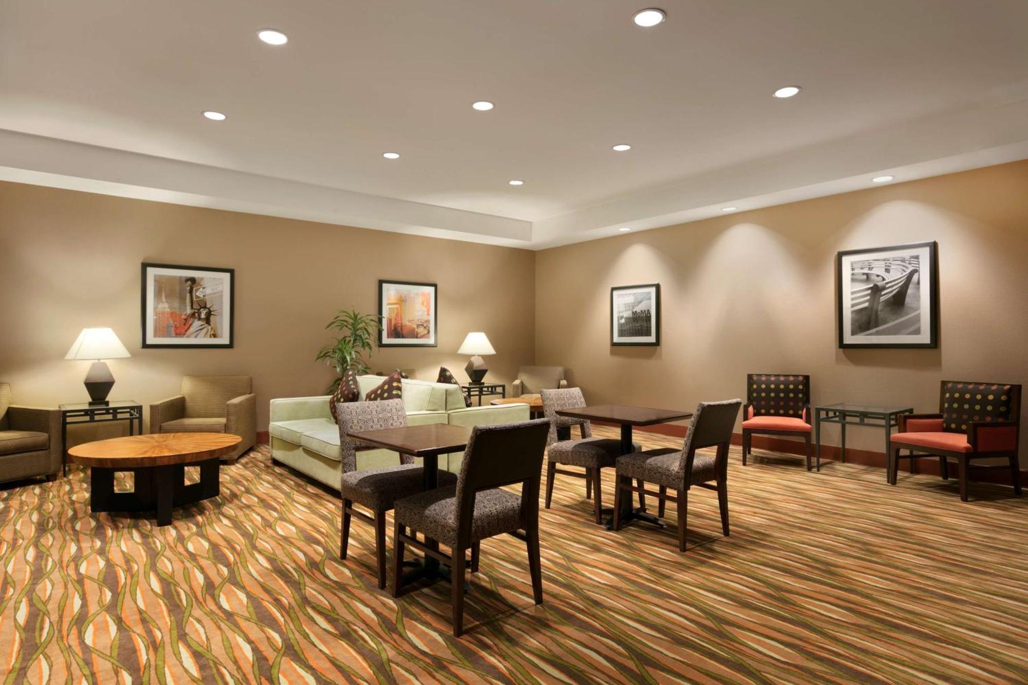 Hampton Inn New York - Laguardia Airport Exteriör bild