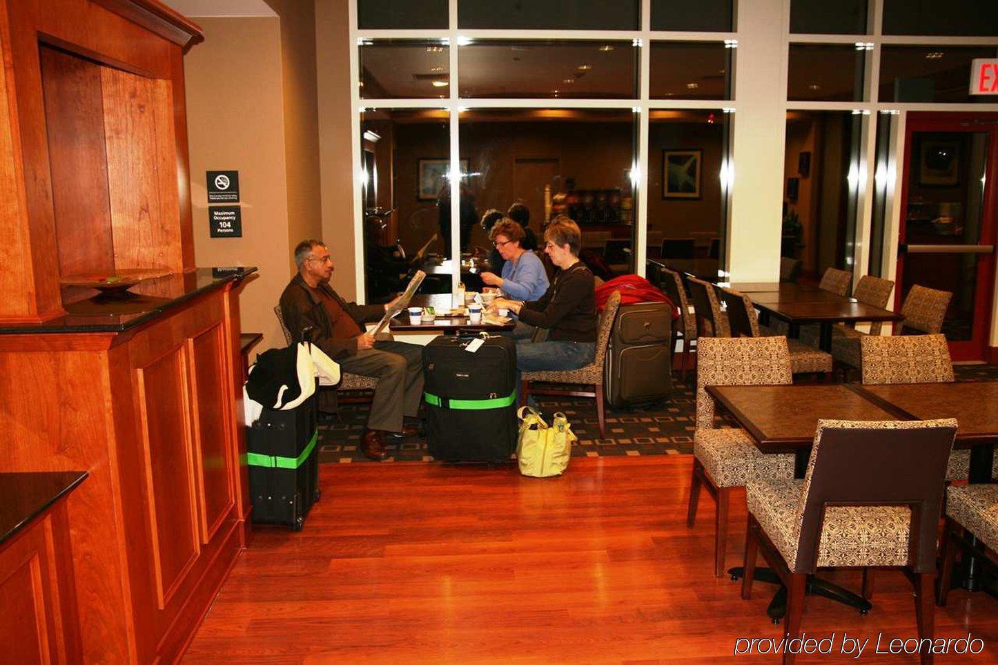 Hampton Inn New York - Laguardia Airport Exteriör bild